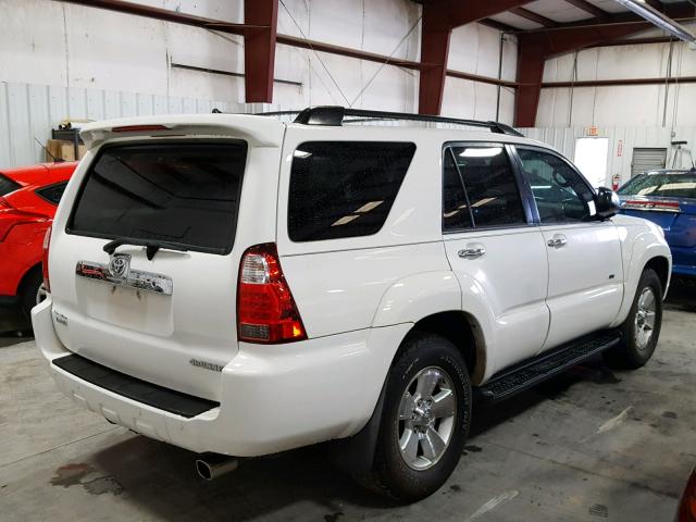 JTEZU14R18K008730 - 2008 TOYOTA 4RUNNER SR WHITE photo 4