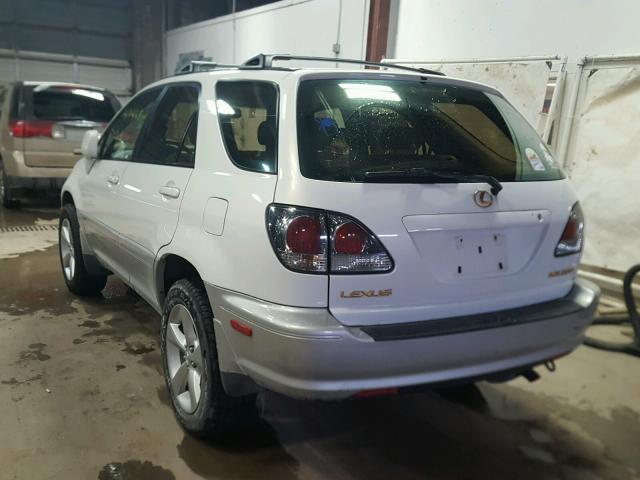 JTJHF10U320269281 - 2002 LEXUS RX 300 WHITE photo 3