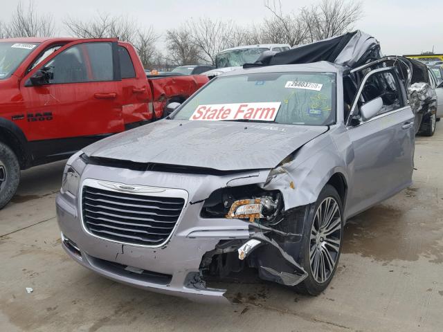 2C3CCABG8DH586392 - 2013 CHRYSLER 300 V6 SILVER photo 2