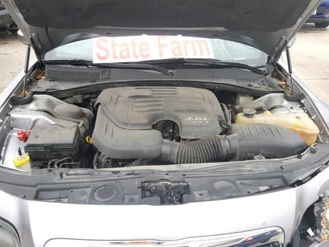 2C3CCABG8DH586392 - 2013 CHRYSLER 300 V6 SILVER photo 7