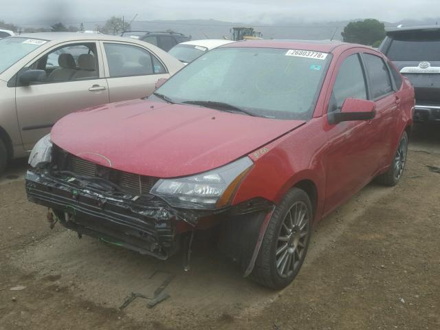 1FAHP3GN8AW228091 - 2010 FORD FOCUS SES RED photo 2