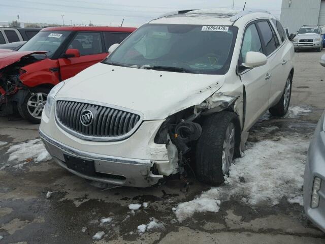 5GAKVDED9CJ240631 - 2012 BUICK ENCLAVE WHITE photo 2