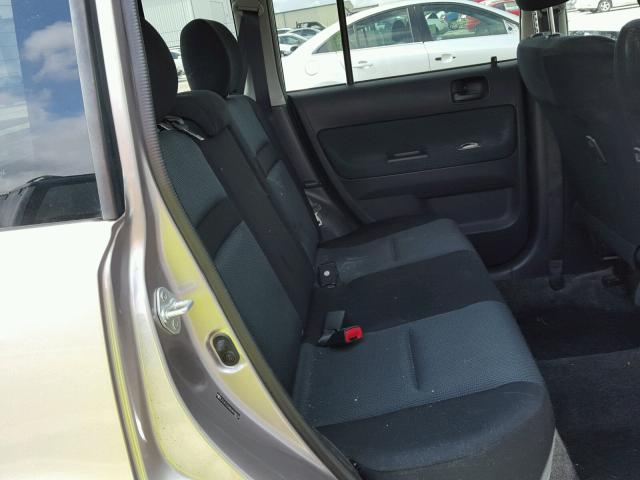 JTLKT324864098878 - 2006 TOYOTA SCION XB SILVER photo 6