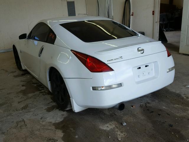 JN1AZ34D44T164092 - 2004 NISSAN 350Z COUPE WHITE photo 3