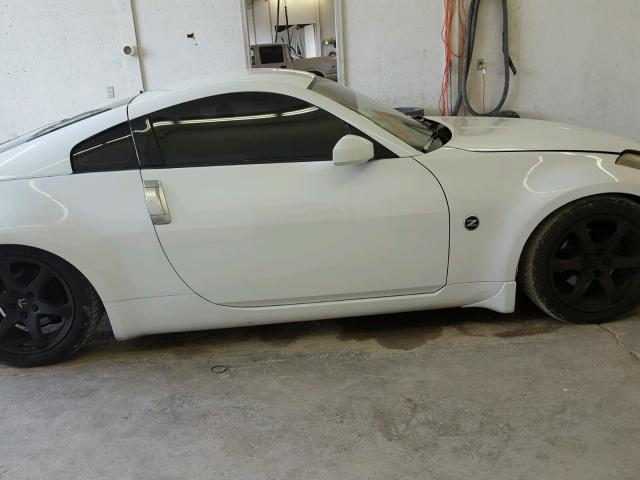 JN1AZ34D44T164092 - 2004 NISSAN 350Z COUPE WHITE photo 9