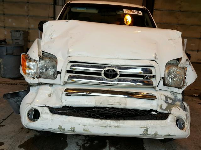 5TBET34156S514569 - 2006 TOYOTA TUNDRA DOU WHITE photo 7