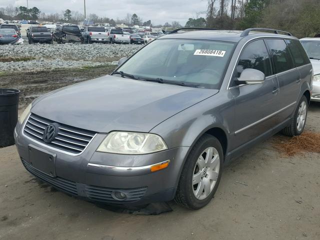 WVWCD63BX5E098207 - 2005 VOLKSWAGEN PASSAT GLS GRAY photo 2