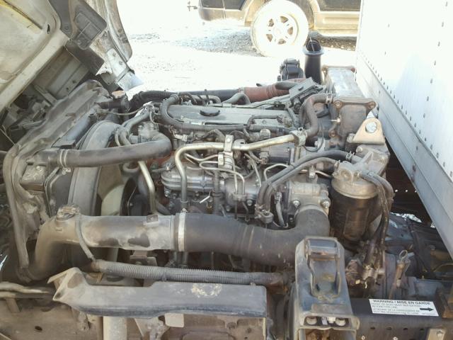 J8DC4W16987000717 - 2008 GMC W4500 W450 WHITE photo 7