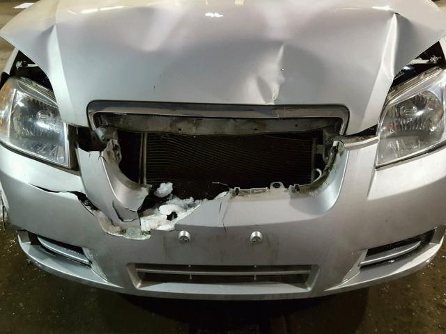 KL1TD56698B023021 - 2008 CHEVROLET AVEO BASE Srebrny zdjęcie 9