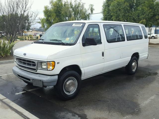 1FBSS31M5WHB81892 - 1998 FORD ECONOLINE WHITE photo 2