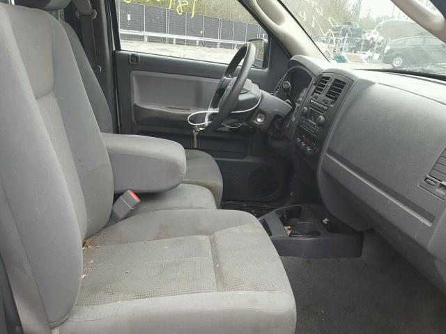 1D7HW22KX5S327261 - 2005 DODGE DAKOTA ST WHITE photo 5