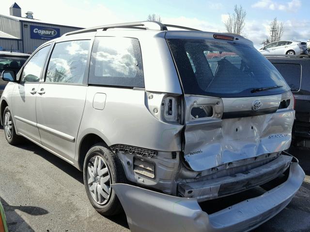 5TDZA23C36S489697 - 2006 TOYOTA SIENNA CE SILVER photo 3