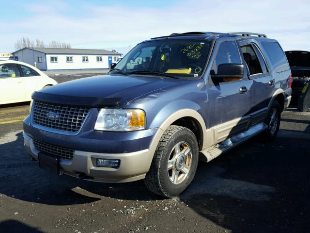 1FMFU18516LA18000 - 2006 FORD EXPEDITION BLUE photo 2