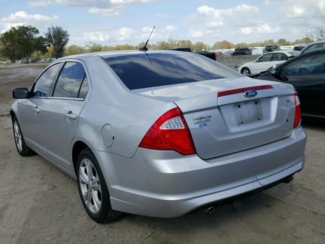 3FAHP0HG0CR163824 - 2012 FORD FUSION SE SILVER photo 3