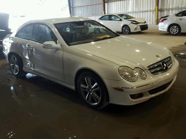 WDBTJ56H18F248396 - 2008 MERCEDES-BENZ CLK 350 WHITE photo 1