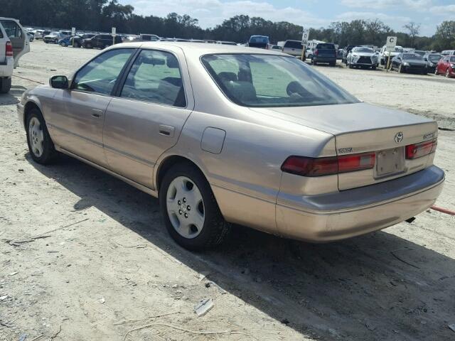 4T1BG22K2VU771330 - 1997 TOYOTA CAMRY CE GOLD photo 3