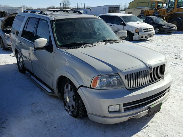 5LMFU28525LJ04823 - 2005 LINCOLN NAVIGATOR WHITE photo 1