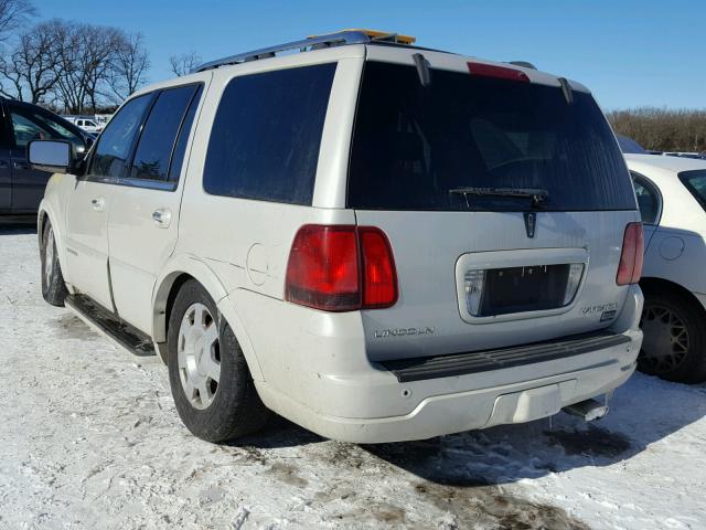 5LMFU28525LJ04823 - 2005 LINCOLN NAVIGATOR WHITE photo 3