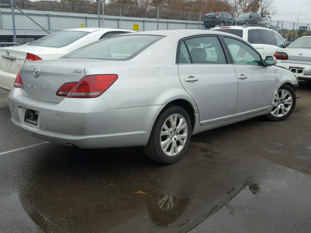 4T1BK36B68U298101 - 2008 TOYOTA AVALON SILVER photo 4