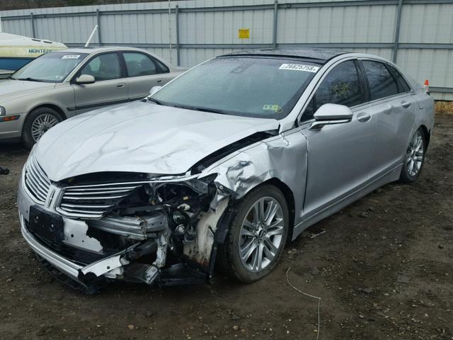 3LN6L2JK2DR802774 - 2013 LINCOLN MKZ SILVER photo 2