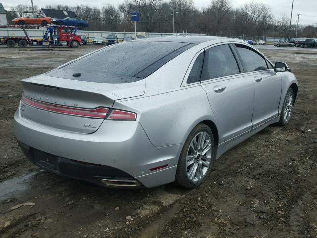 3LN6L2JK2DR802774 - 2013 LINCOLN MKZ SILVER photo 4