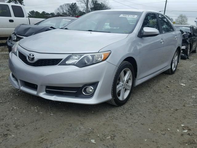 4T1BF1FK9DU214971 - 2013 TOYOTA CAMRY L SILVER photo 2