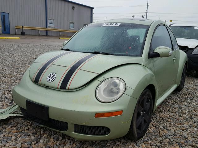 3VWRW31C97M521108 - 2007 VOLKSWAGEN NEW BEETLE 绿色 照片 2