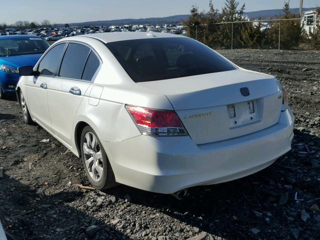 1HGCP3F86AA008706 - 2010 HONDA ACCORD EXL WHITE photo 3