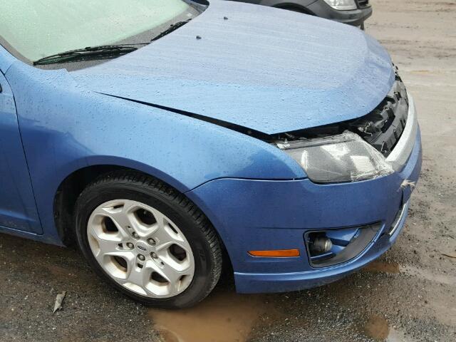 3FAHP0HA6AR127421 - 2010 FORD FUSION BLUE photo 9