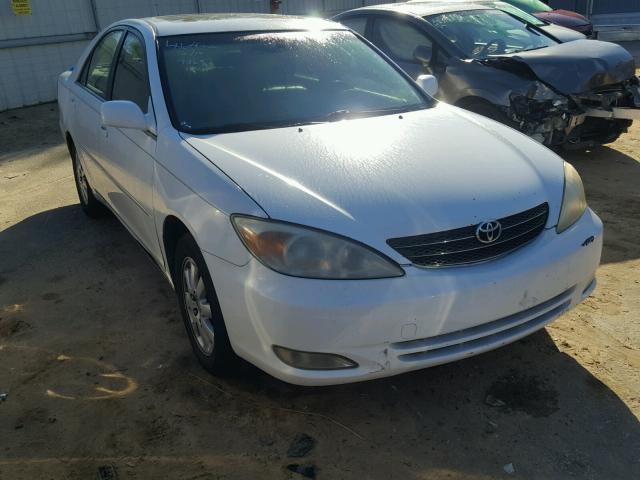 JTDBE32K130243167 - 2003 TOYOTA CAMRY LE WHITE photo 1