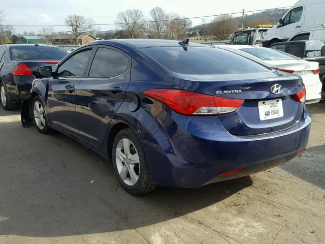 5NPDH4AE1DH288616 - 2013 HYUNDAI ELANTRA GL BLUE photo 3