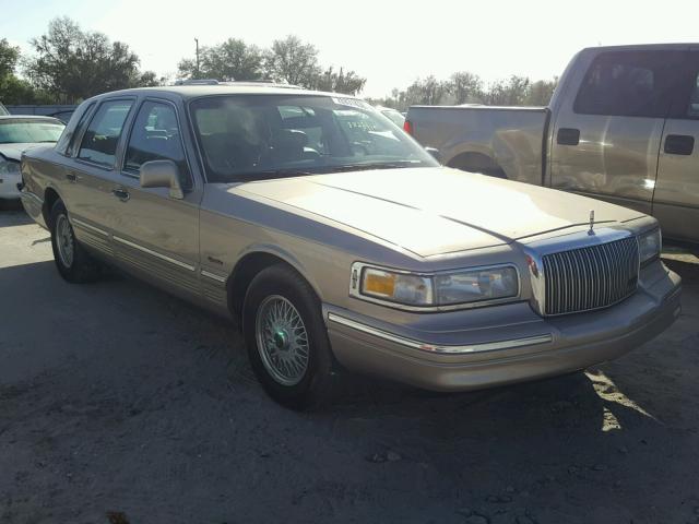 1LNLM82W0VY654938 - 1997 LINCOLN TOWN CAR S BROWN photo 1