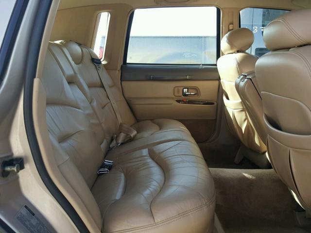 1LNLM82W0VY654938 - 1997 LINCOLN TOWN CAR S BROWN photo 6