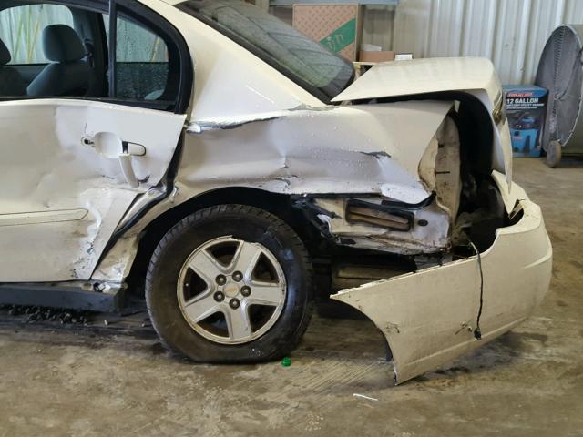 1G1ZT52855F283099 - 2005 CHEVROLET MALIBU LS თეთრი ფოტო 9