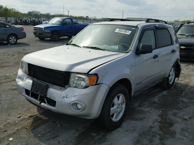 1FMCU93128KD75457 - 2008 FORD ESCAPE XLT SILVER photo 2