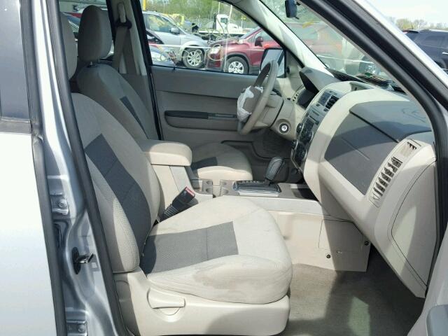 1FMCU93128KD75457 - 2008 FORD ESCAPE XLT SILVER photo 5