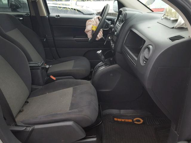 1J4NT1FB8BD215403 - 2011 JEEP COMPASS SP SILVER photo 5