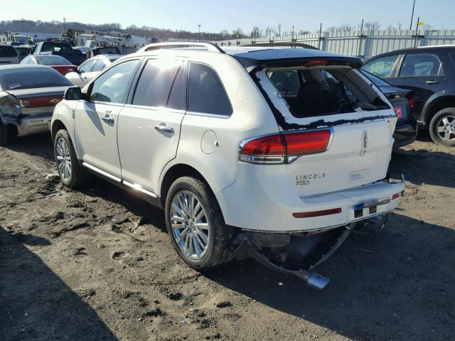 2LMDJ6JK9CBL01550 - 2012 LINCOLN MKX WHITE photo 3