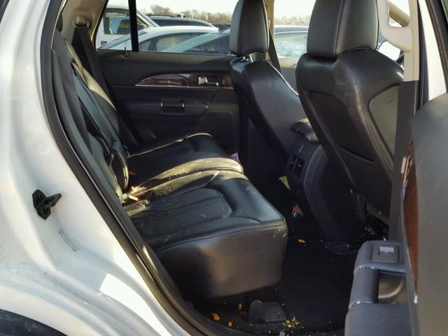 2LMDJ6JK9CBL01550 - 2012 LINCOLN MKX WHITE photo 6