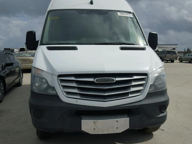 WDYPE8CC7E5834981 - 2014 FREIGHTLINER SPRINTER 2 WHITE photo 9