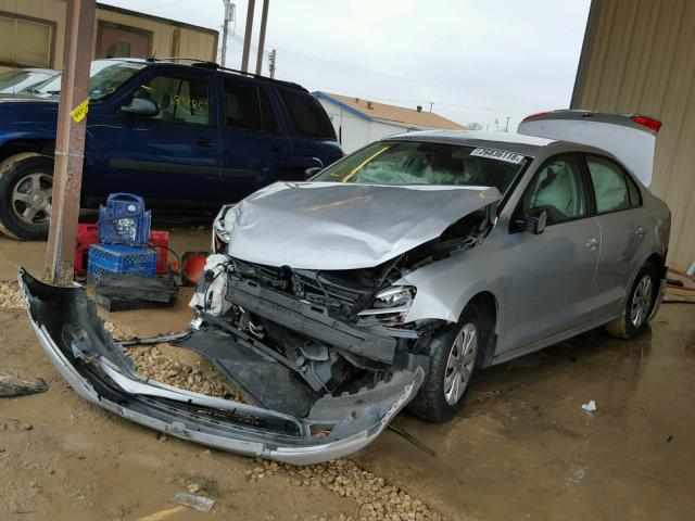 3VW2K7AJXEM218970 - 2014 VOLKSWAGEN JETTA BASE ვერცხლისფერი ფოტო 2