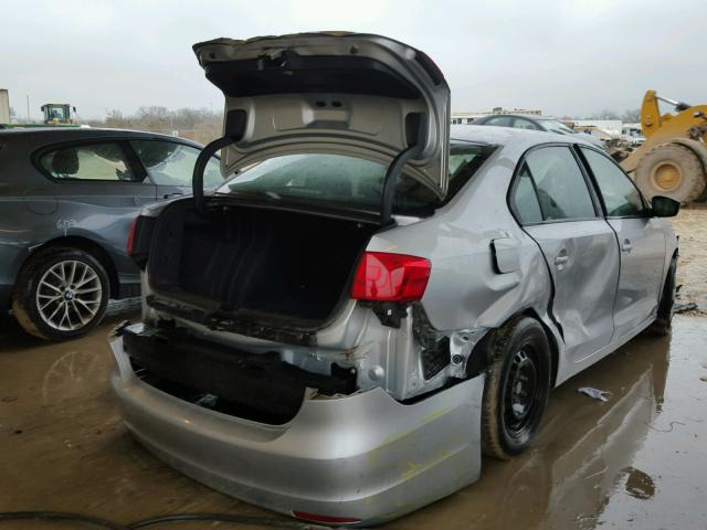 3VW2K7AJXEM218970 - 2014 VOLKSWAGEN JETTA BASE ვერცხლისფერი ფოტო 4