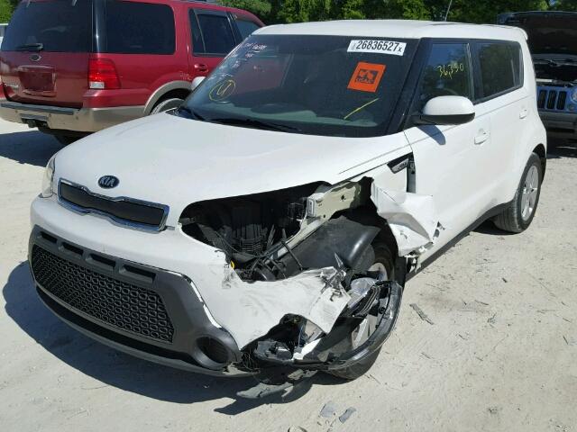 KNDJN2A26G7316926 - 2016 KIA SOUL WHITE photo 2