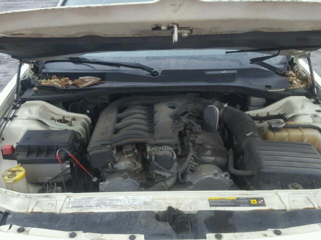 2D4FV48V25H578822 - 2005 DODGE MAGNUM SXT CREAM photo 7