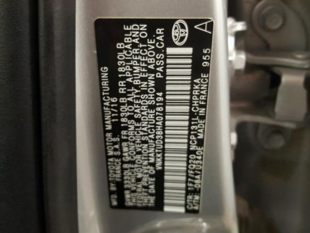 VNKKTUD38HA078194 - 2017 TOYOTA YARIS L SILVER photo 10