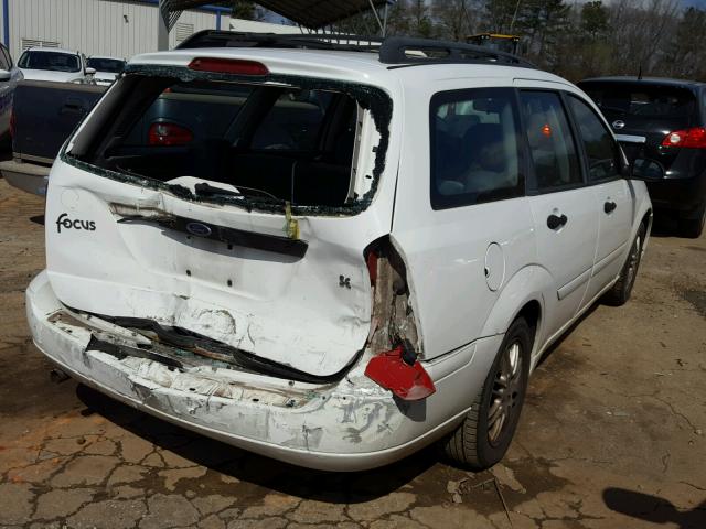 1FAFP36362W200847 - 2002 FORD FOCUS SE WHITE photo 4