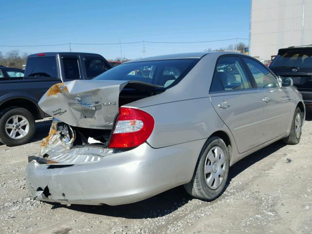 4T1BE32K94U825930 - 2004 TOYOTA CAMRY LE SILVER photo 4