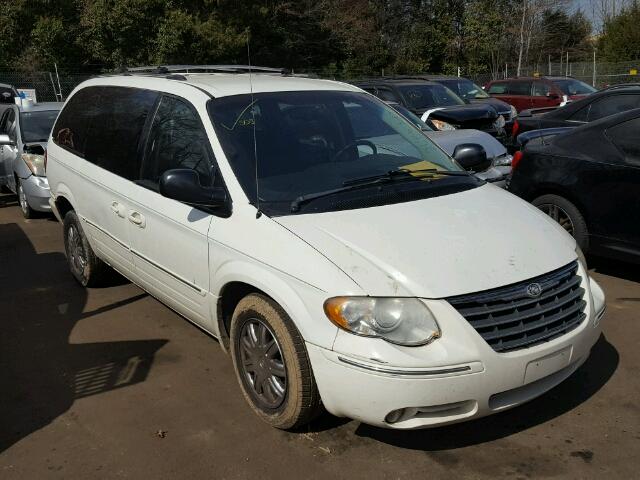 2C8GP64L25R259084 - 2005 CHRYSLER TOWN & COU WHITE photo 1