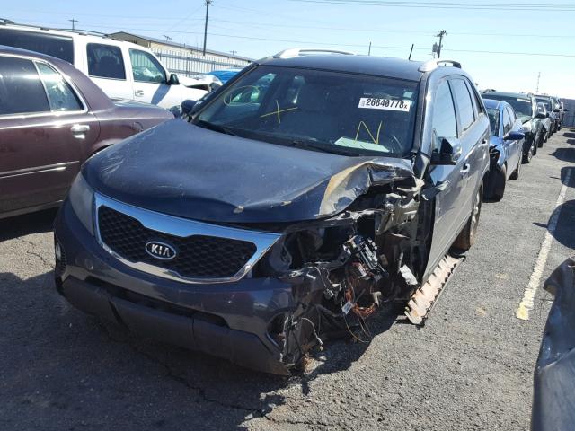 5XYKT4A13BG085668 - 2011 KIA SORENTO BA GREEN photo 2