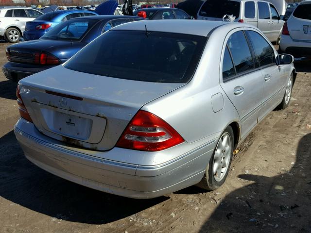 WDBRF61J42F265972 - 2002 MERCEDES-BENZ C 240 SILVER photo 4